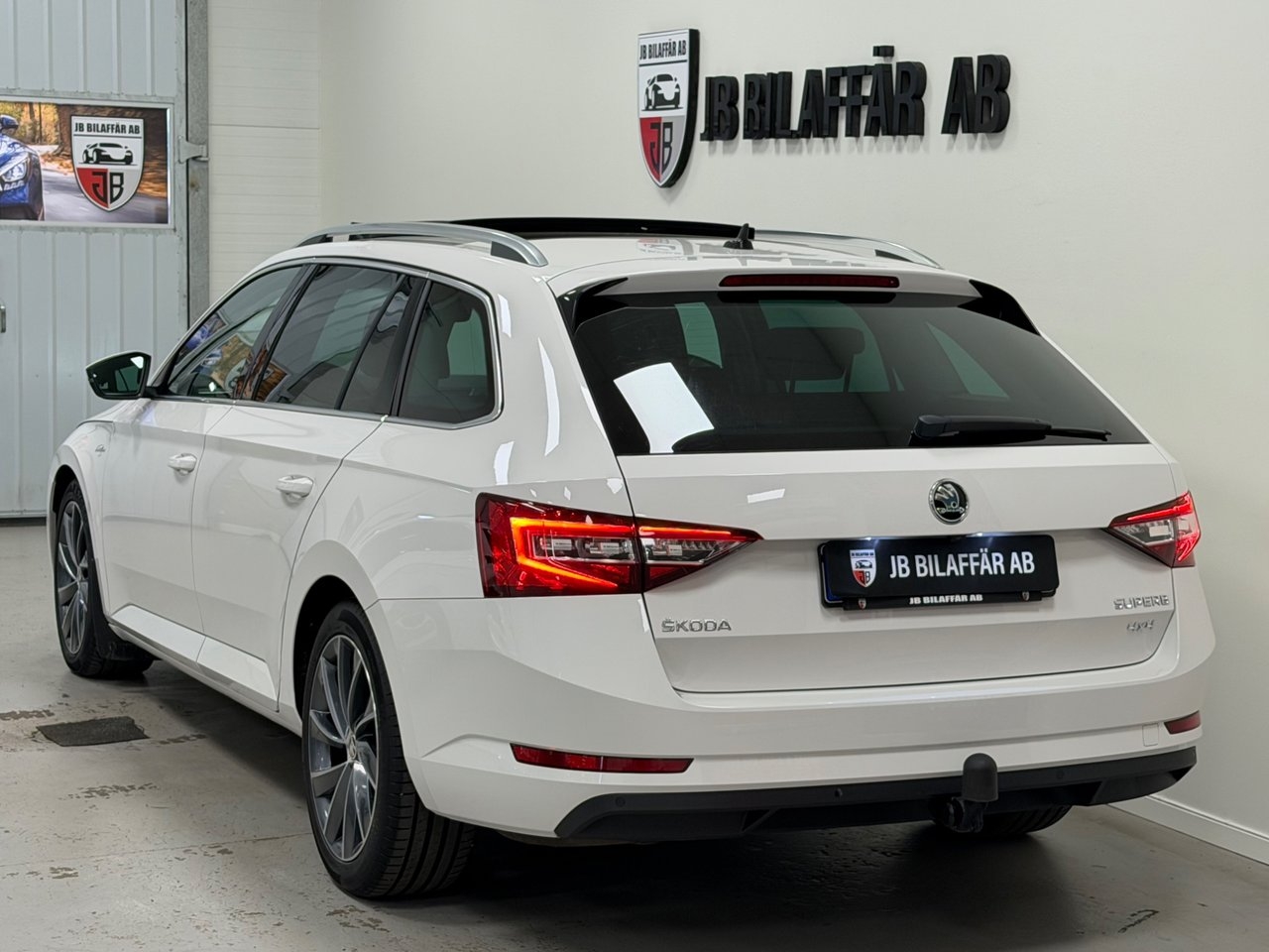 Skoda Superb 2018, bild 5/10