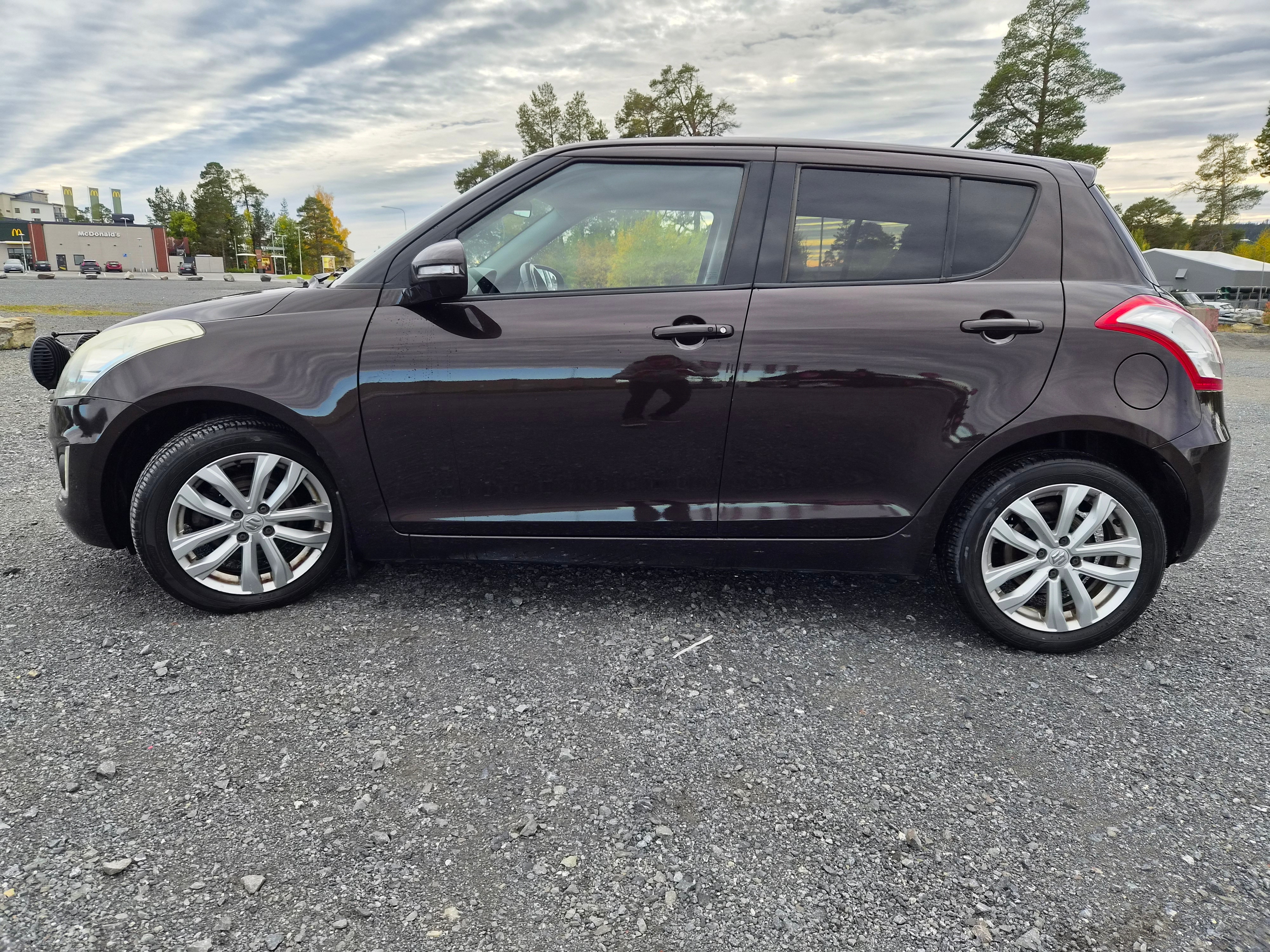 Suzuki Swift 2014, bild 2/5