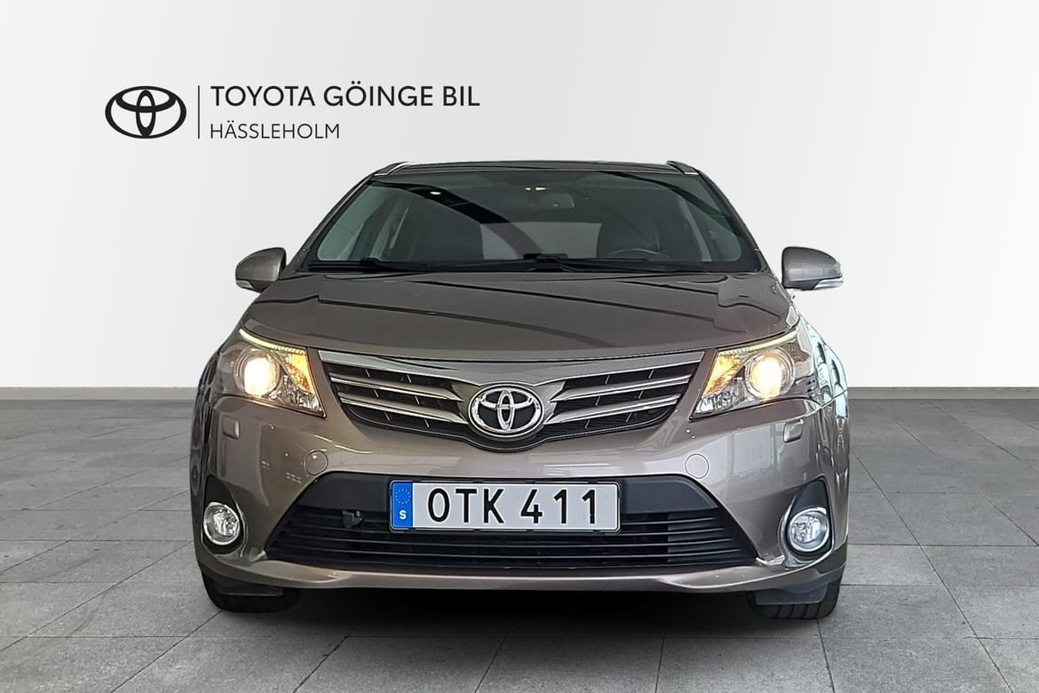 Toyota Avensis 1.8 KOMBI ED 2014, photo 5/10