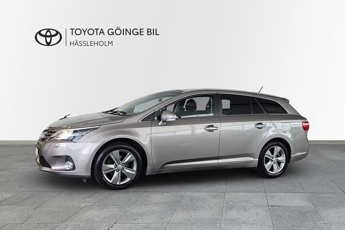 Toyota Avensis 1.8 KOMBI ED 2014, photo 3/10