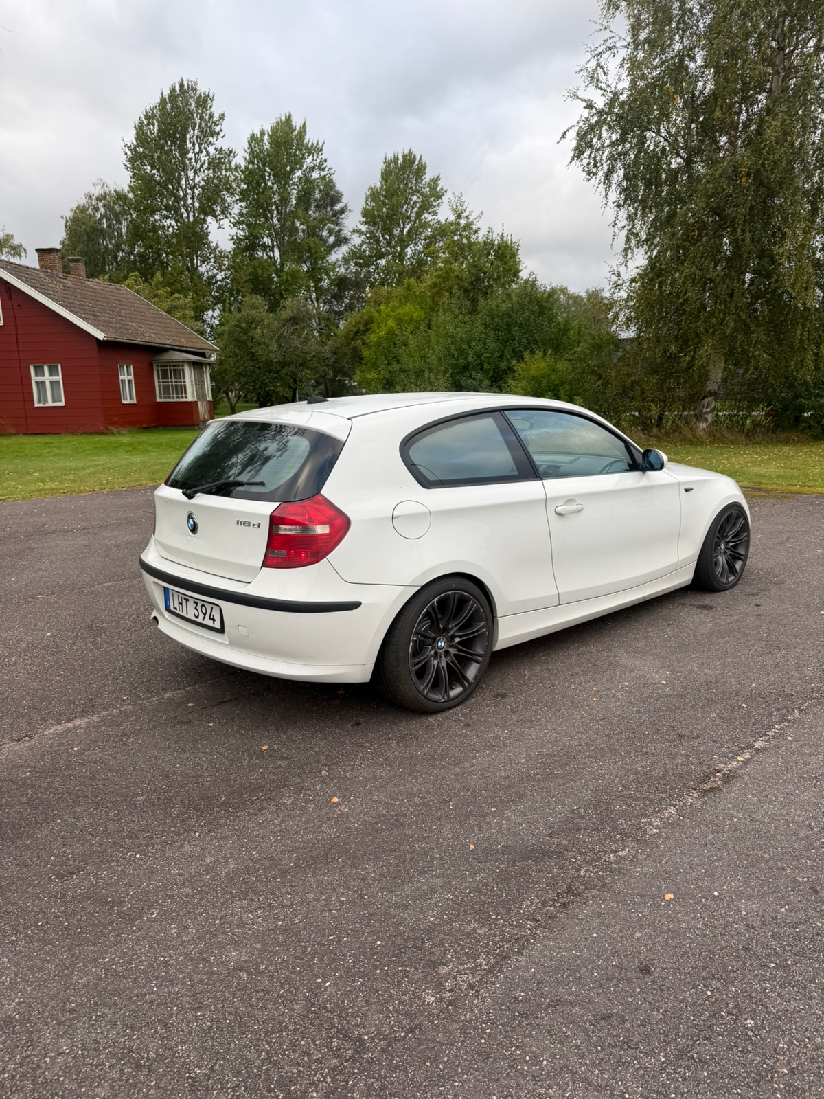 BMW 118 d 3-dörrars Manuell 2008, kuva 4/9