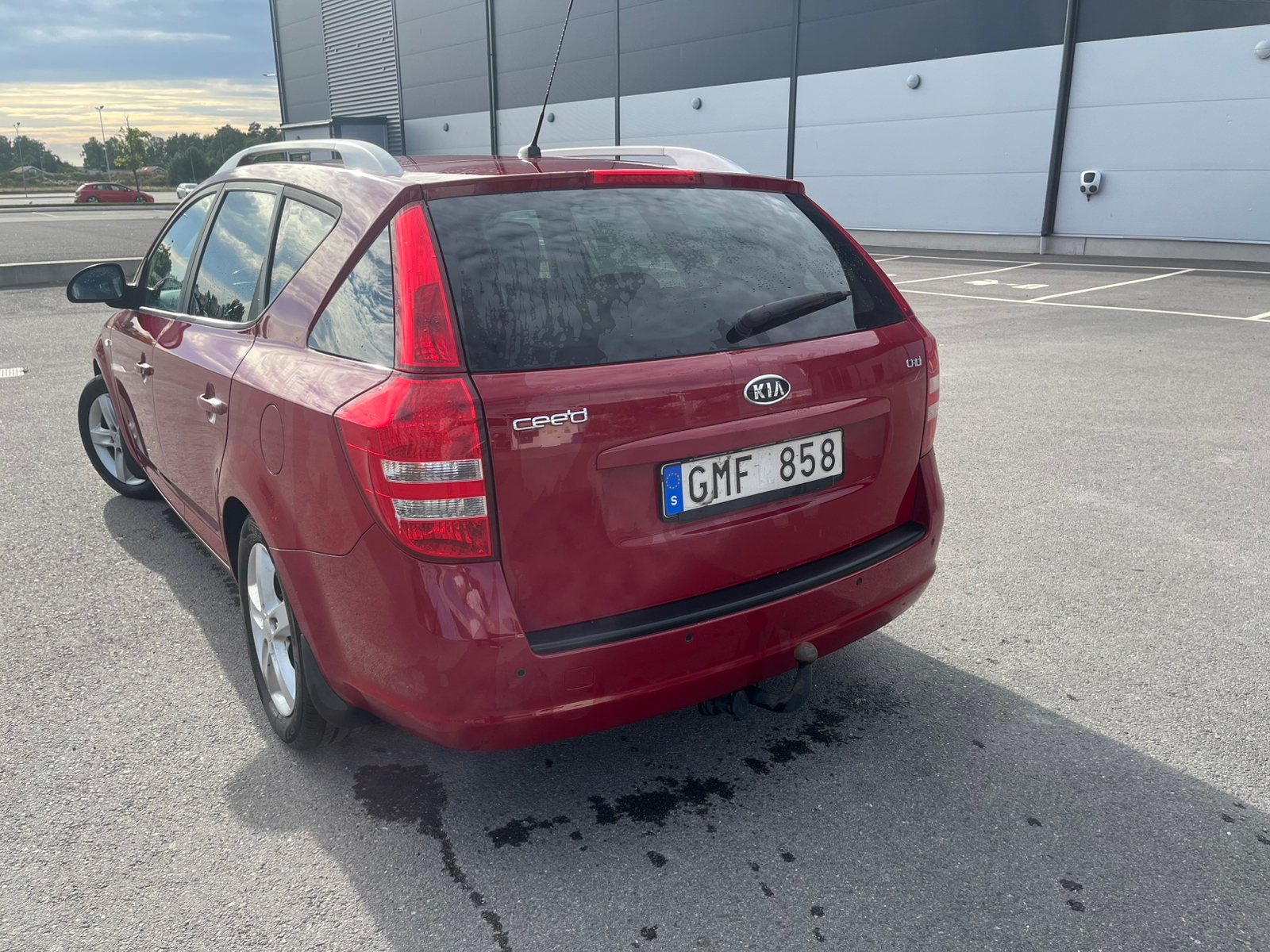 Kia Ceed _sw 1.6 CRDi Manuell 2009, kuva 3/3