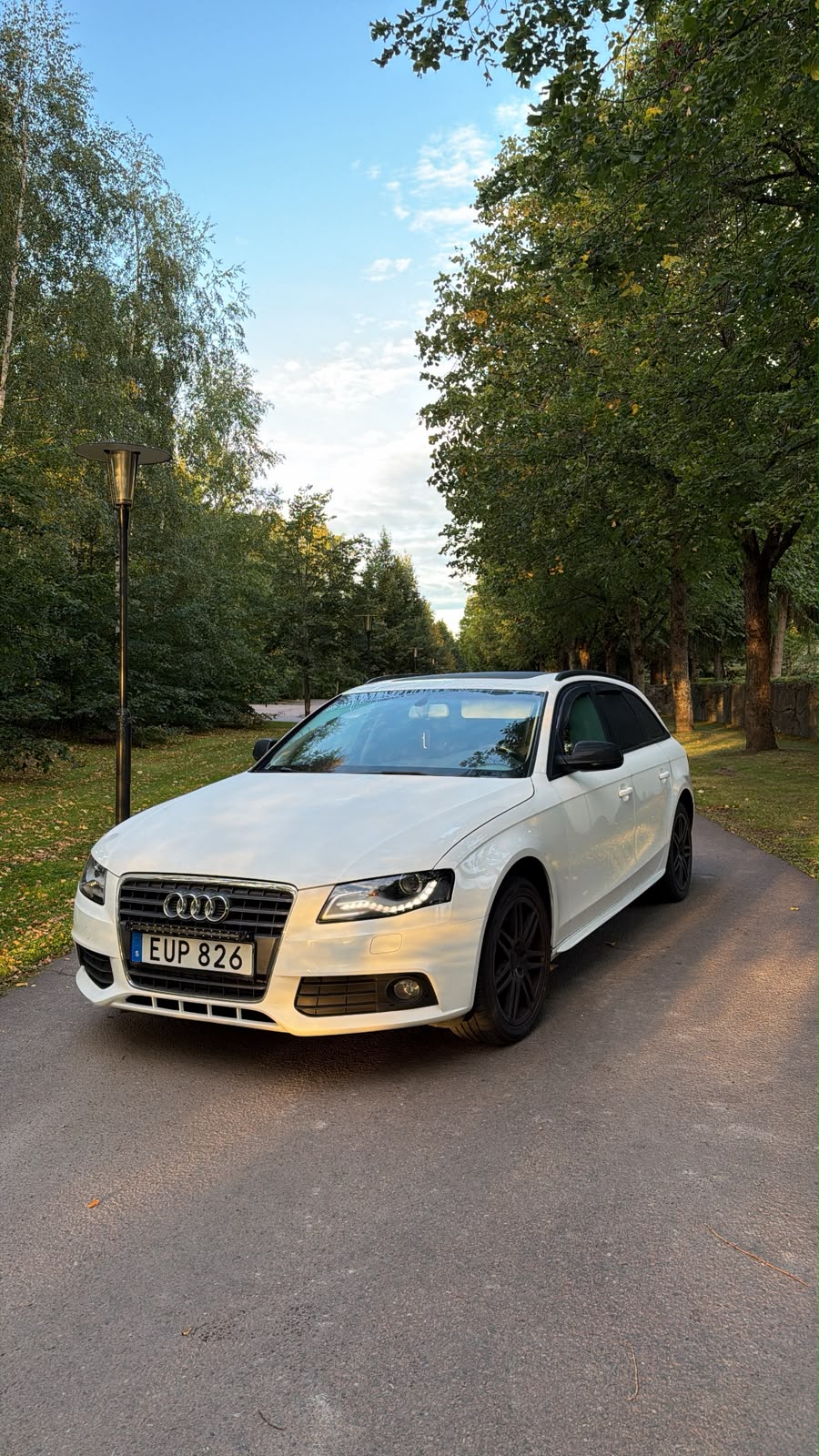 Audi A4 Avant 2.0 TDI DPF Manuell 2010, bild 2/10
