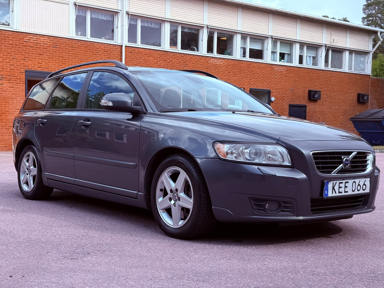 Volvo V50 2.0D Powershift 2010, bild 2/10