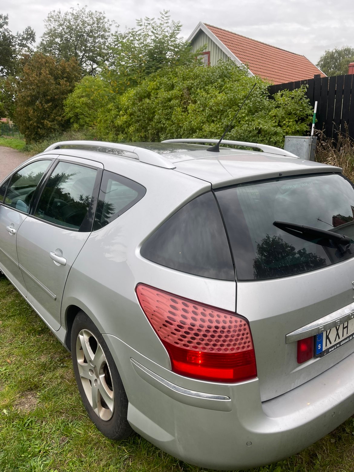 Peugeot 407 SW 1.6 HDi Manuell 2011, bild 4/8