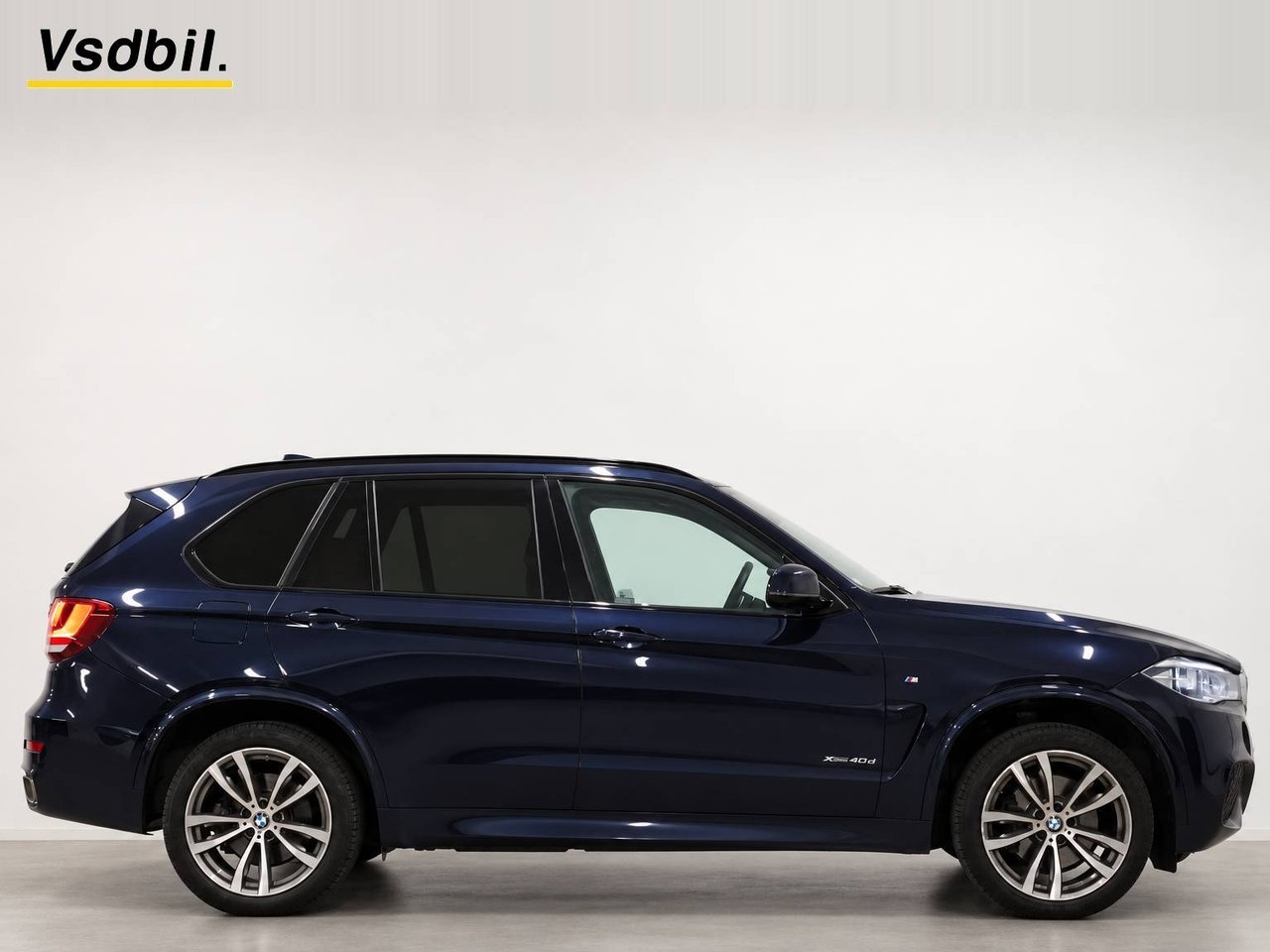BMW X5 xDrive40d 313 HK M-SPORT PANO H/K 2018, bild 4/10