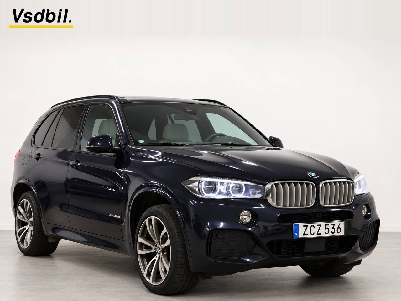 BMW X5 xDrive40d 313 HK M-SPORT PANO H/K 2018, bild 3/10
