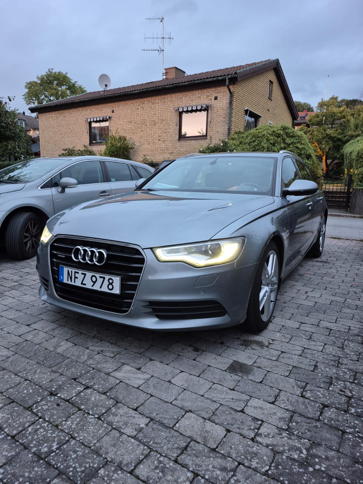 Audi A6 2013, bild 2/9