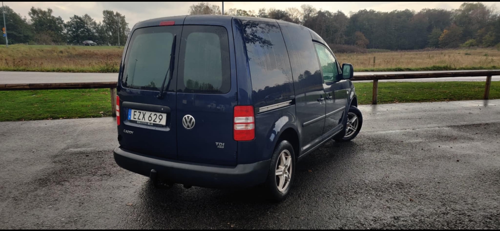 Volkswagen Caddy Skåpbil 1.6 TDI Manuell 2015, bild 3/10