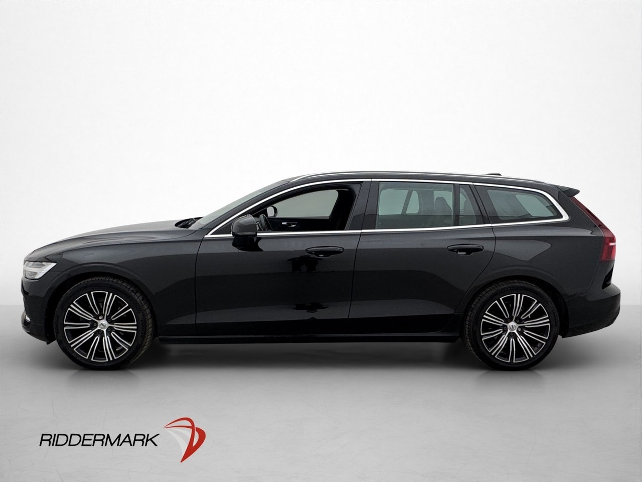 Volvo V60 D4 Inscription Pano H/K Skinn 2019, bild 4/27
