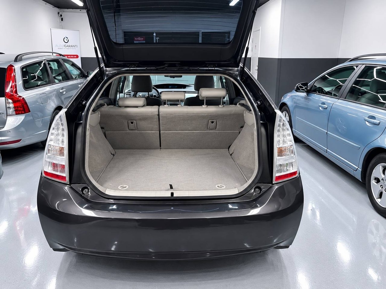 Toyota Prius Hybrid CVT Euro 5 Ny servat 2010, bild 7/10