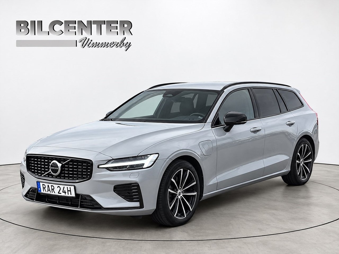Volvo V60 T6 350 AWD Plus Dark Recharge 2024, kuva 2/10