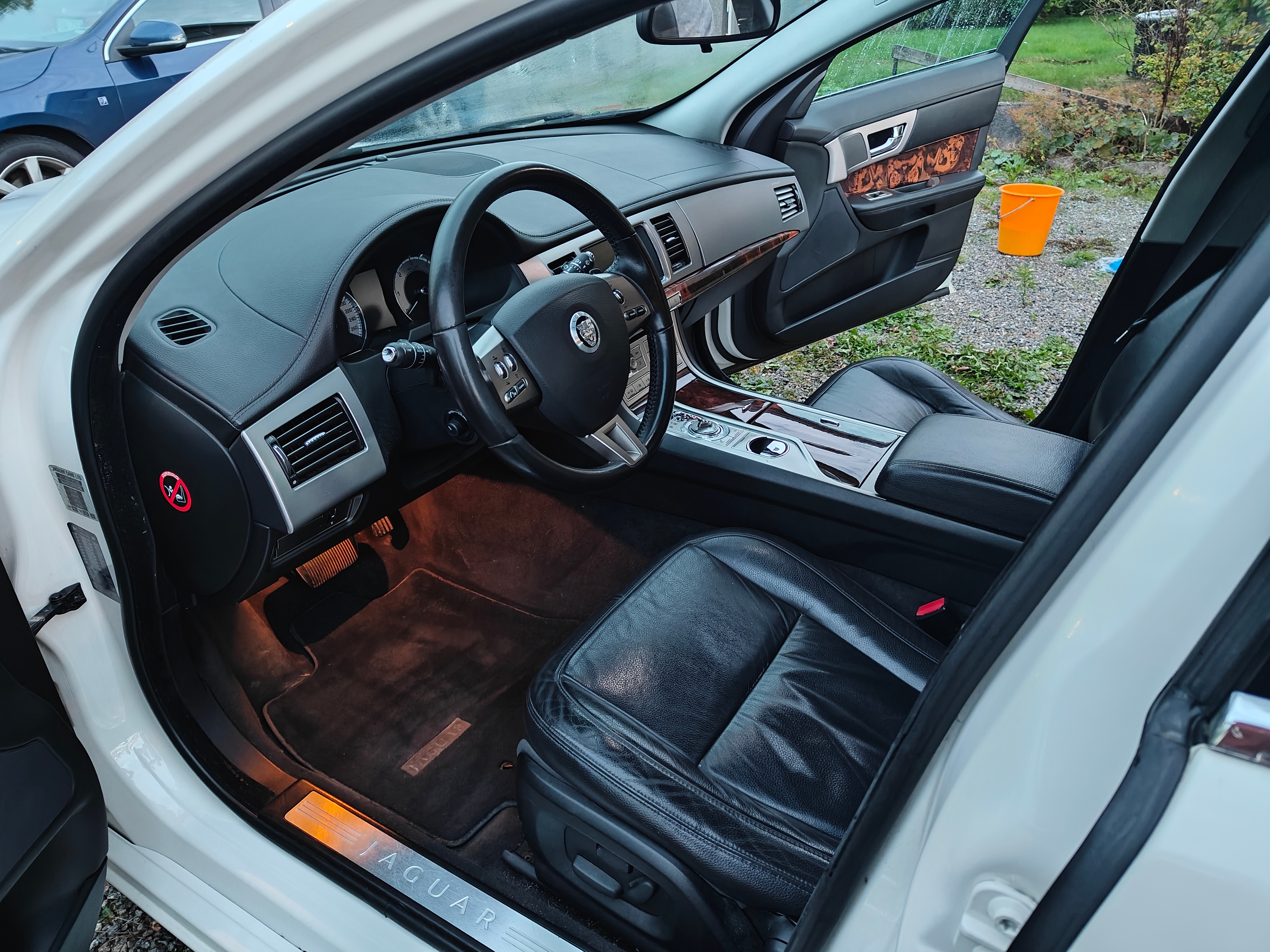 Jaguar XF 2.7 V6 Automatisk 2009, bild 6/10