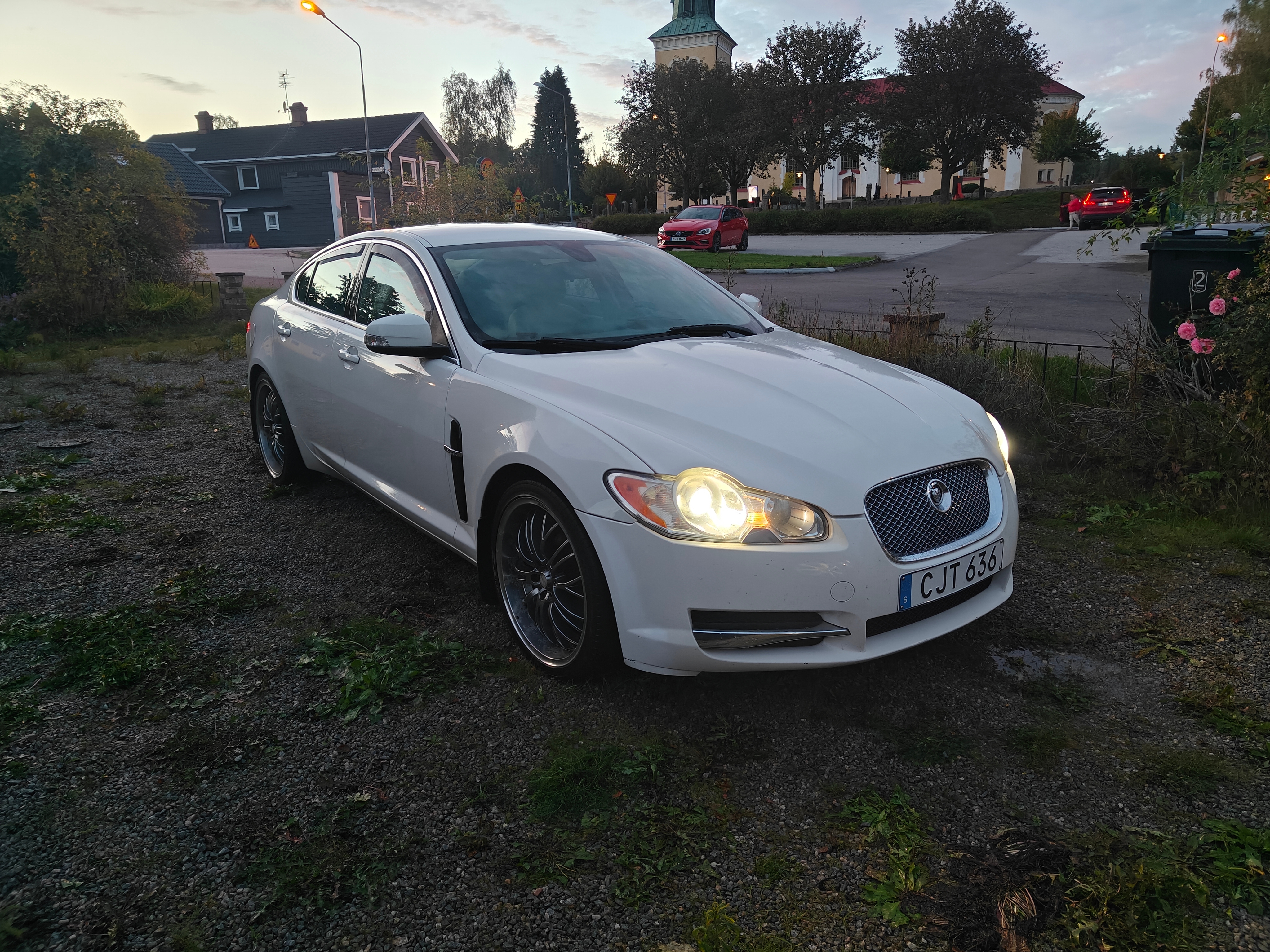 Jaguar XF 2.7 V6 Automatisk 2009, bild 5/10