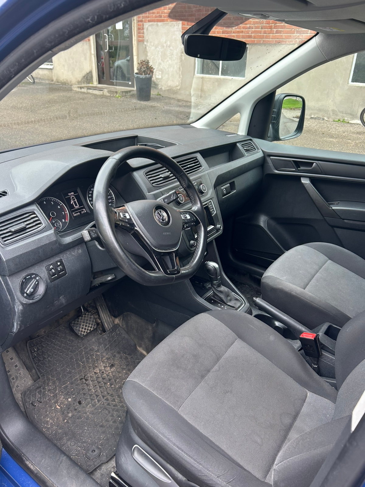 Volkswagen Caddy 2019, bild 6/7