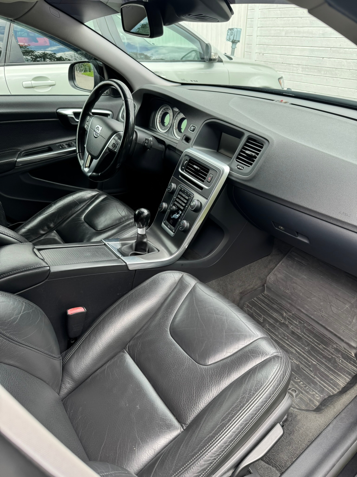 Volvo V60 T3 Manuell 2011, photo 5/7