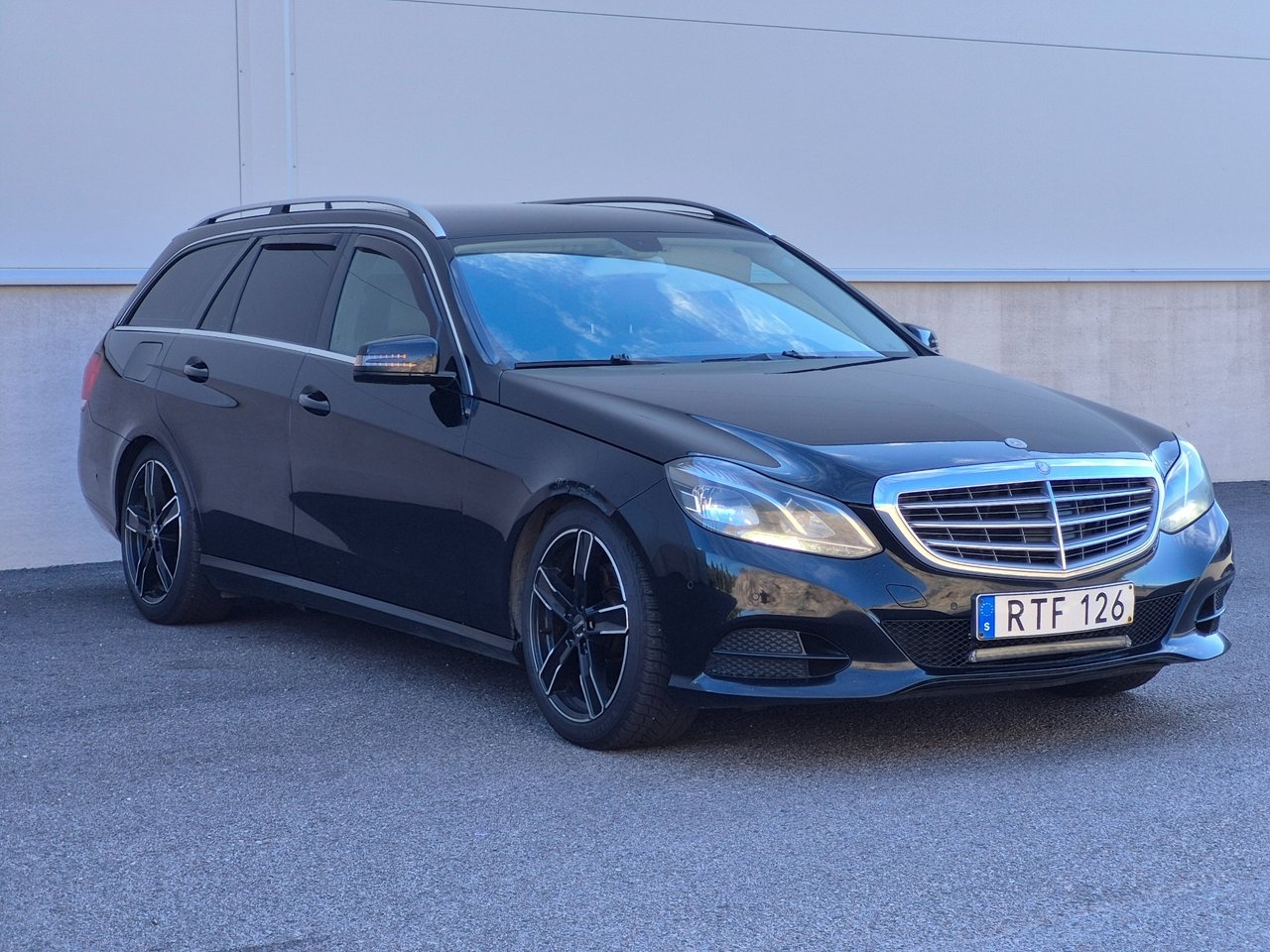 Mercedes-Benz E 2014, bild 2/10