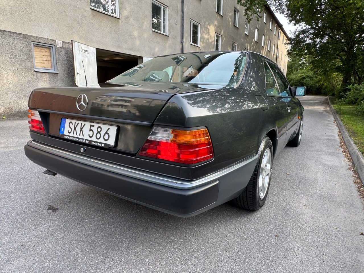Mercedes-Benz 300 1992, kuva 4/10