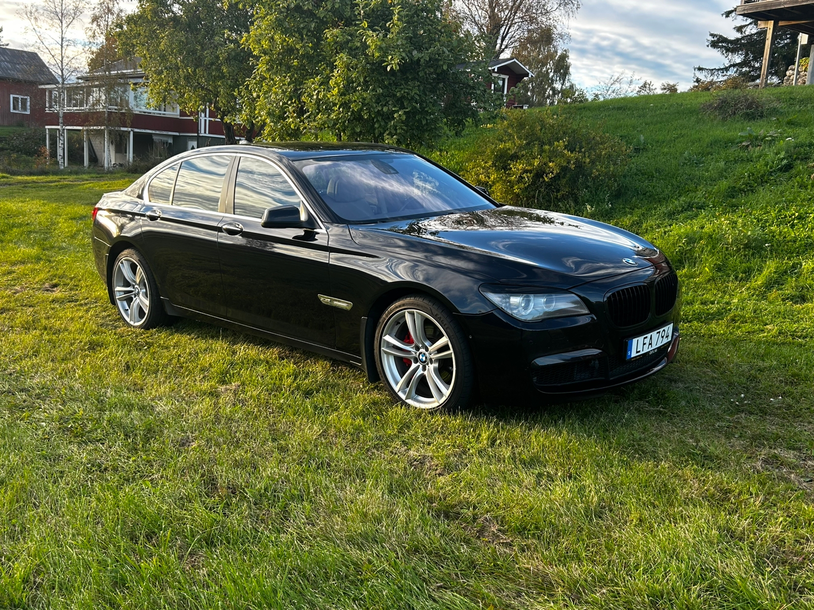 BMW 740 d xDrive Steptronic , m-sport 2011, kuva 3/10