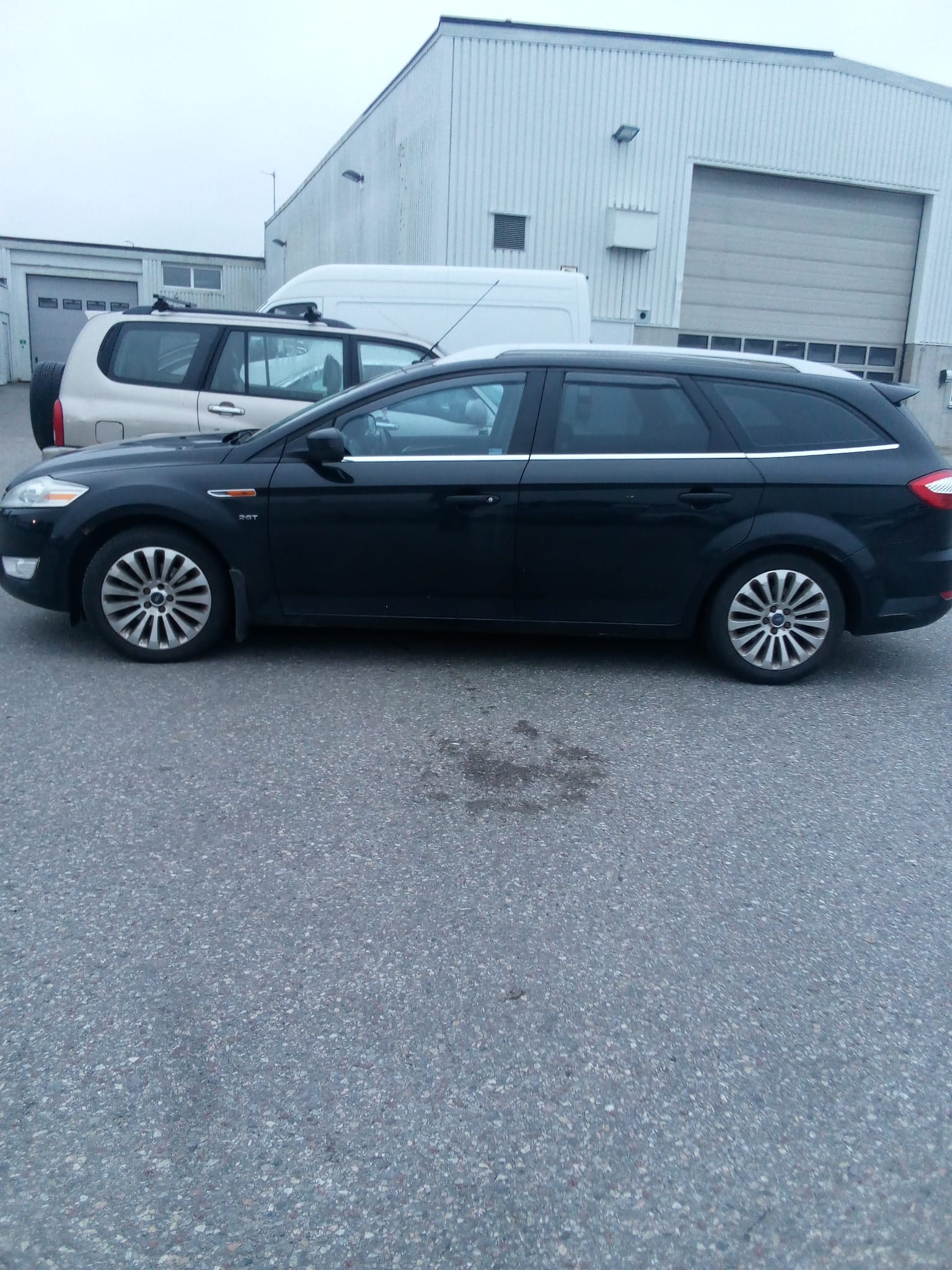 Ford Mondeo Kombi 2.5 Manuell 2008, photo 2/4