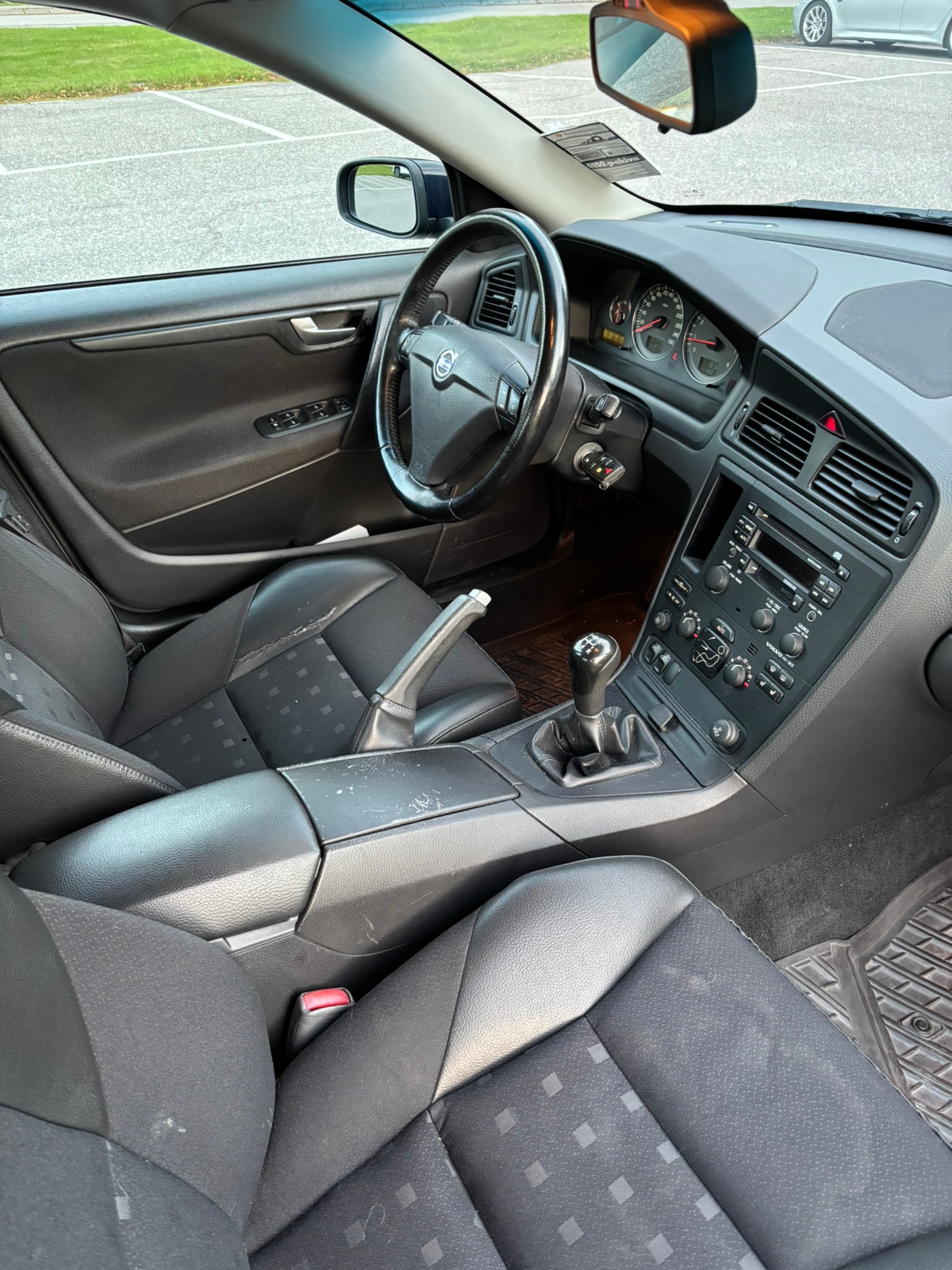 Volvo S60 2.4 Manuell 2004, bild 7/10