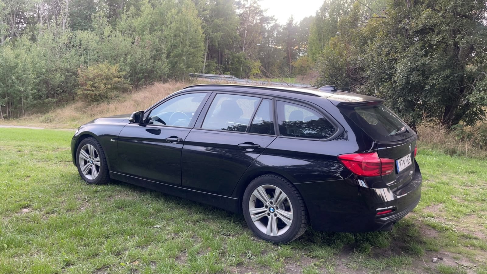 BMW 318 d Touring Steptronic 2018, kuva 3/10