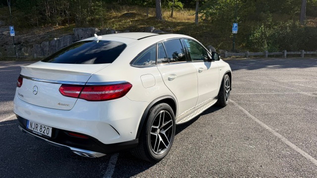 Mercedes-Benz GLE 2016, bild 4/10