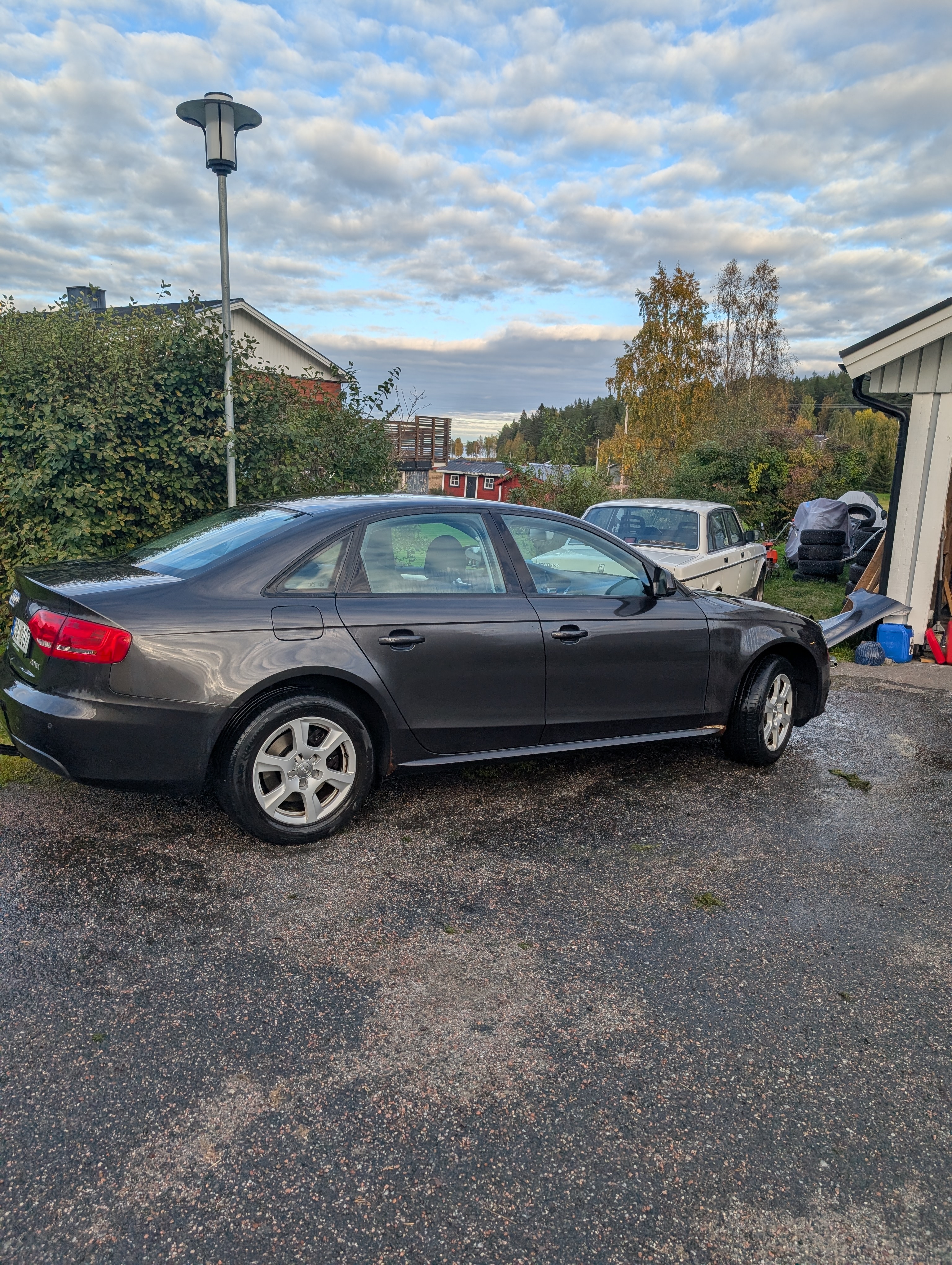 Audi A4 Sedan 2.0 TDI DPF Manuell 2009, bild 3/6