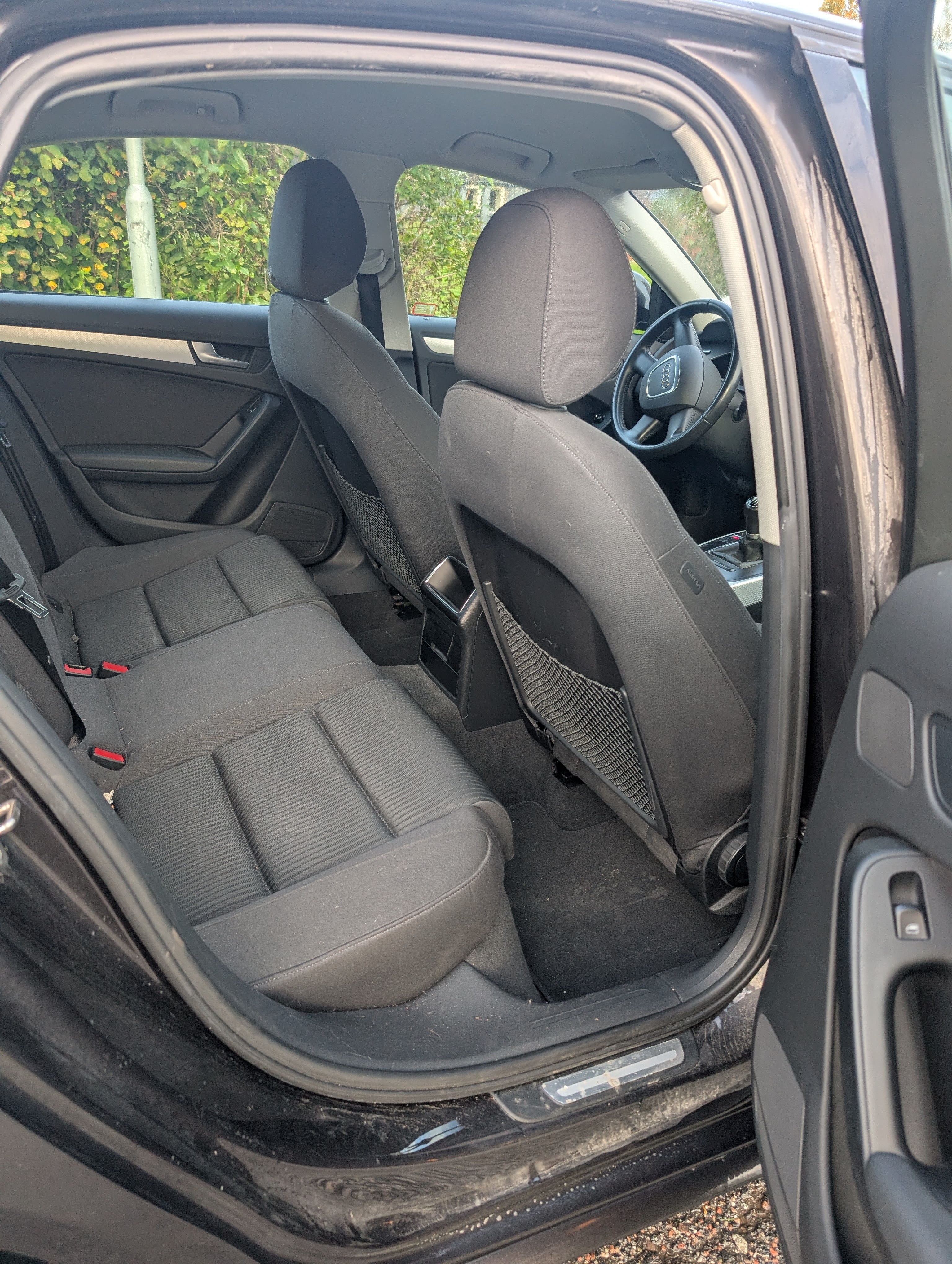 Audi A4 Sedan 2.0 TDI DPF Manuell 2009, bild 6/6