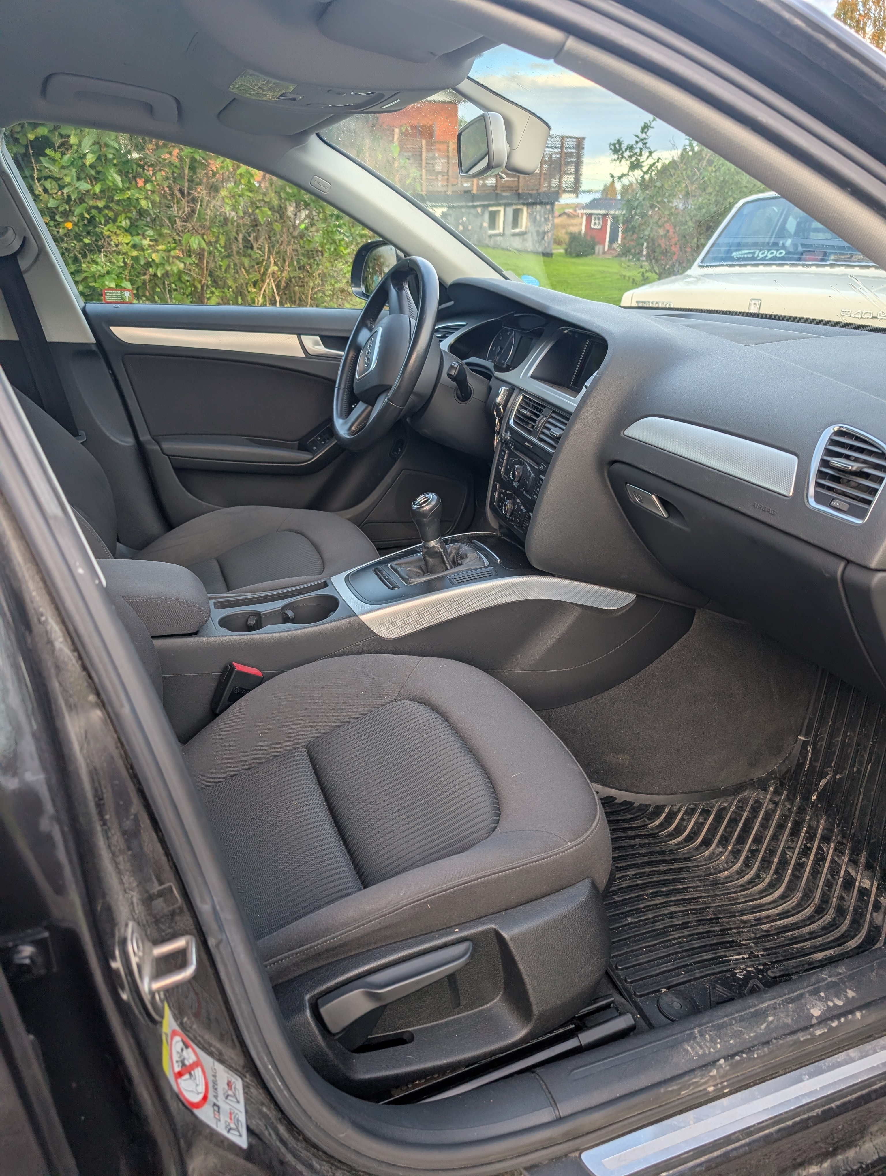 Audi A4 Sedan 2.0 TDI DPF Manuell 2009, bild 5/6