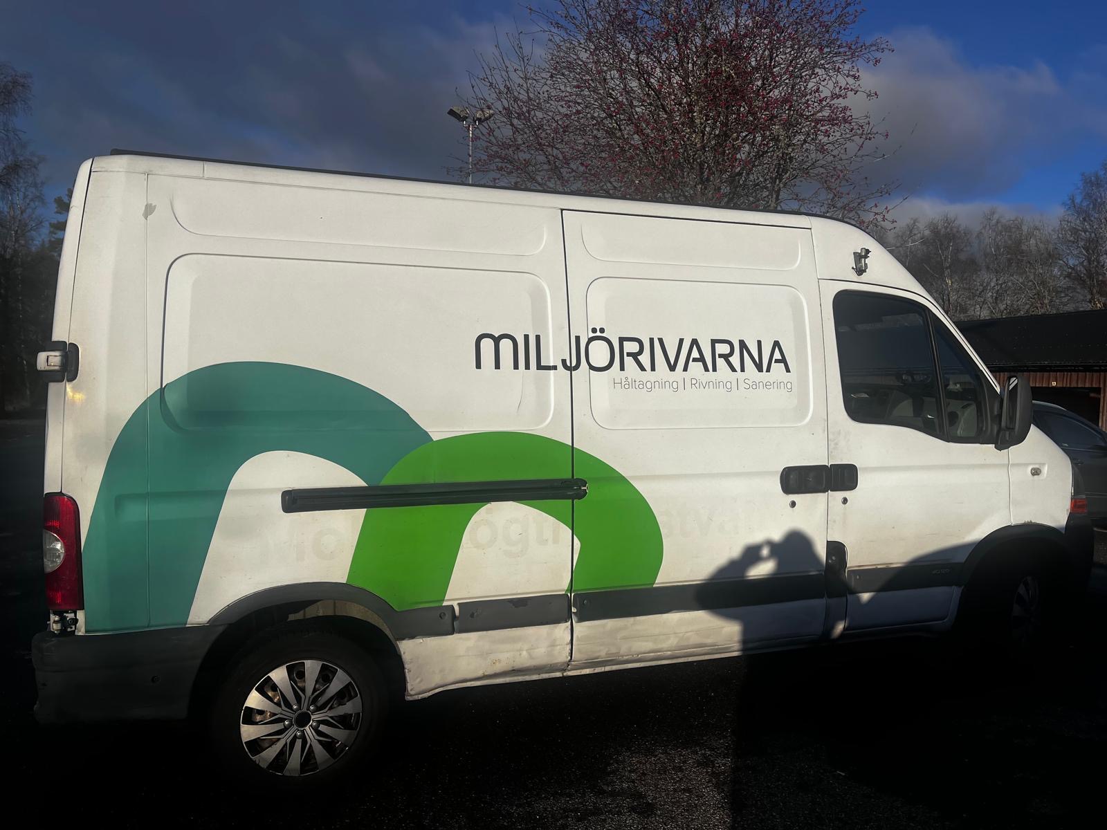 Renault Master 3.5 T 2.5 dCi Manuell 2010, bild 2/3