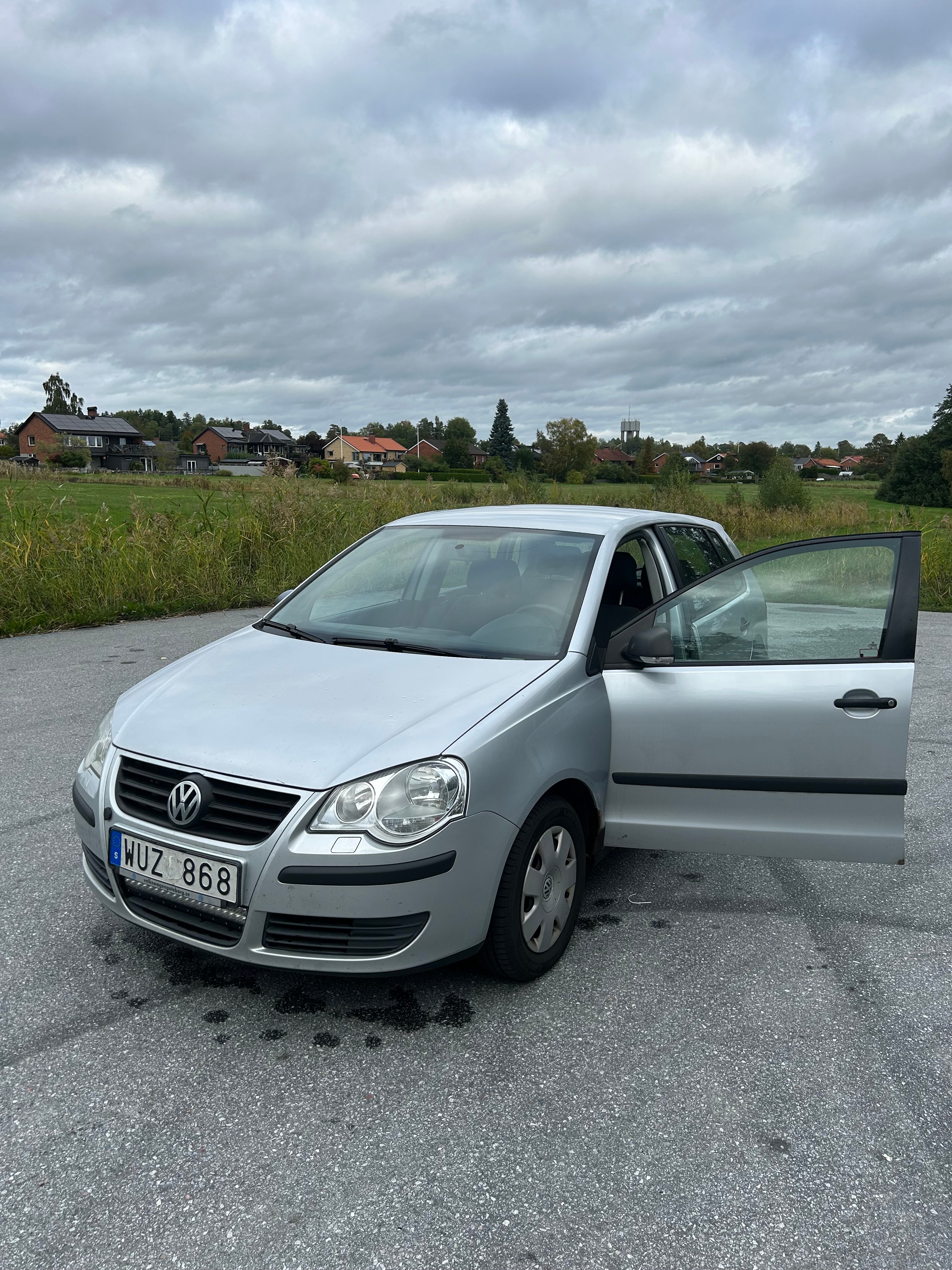 Volkswagen Polo 5-dörrar 1.4 Manuell 2006, bild 2/10