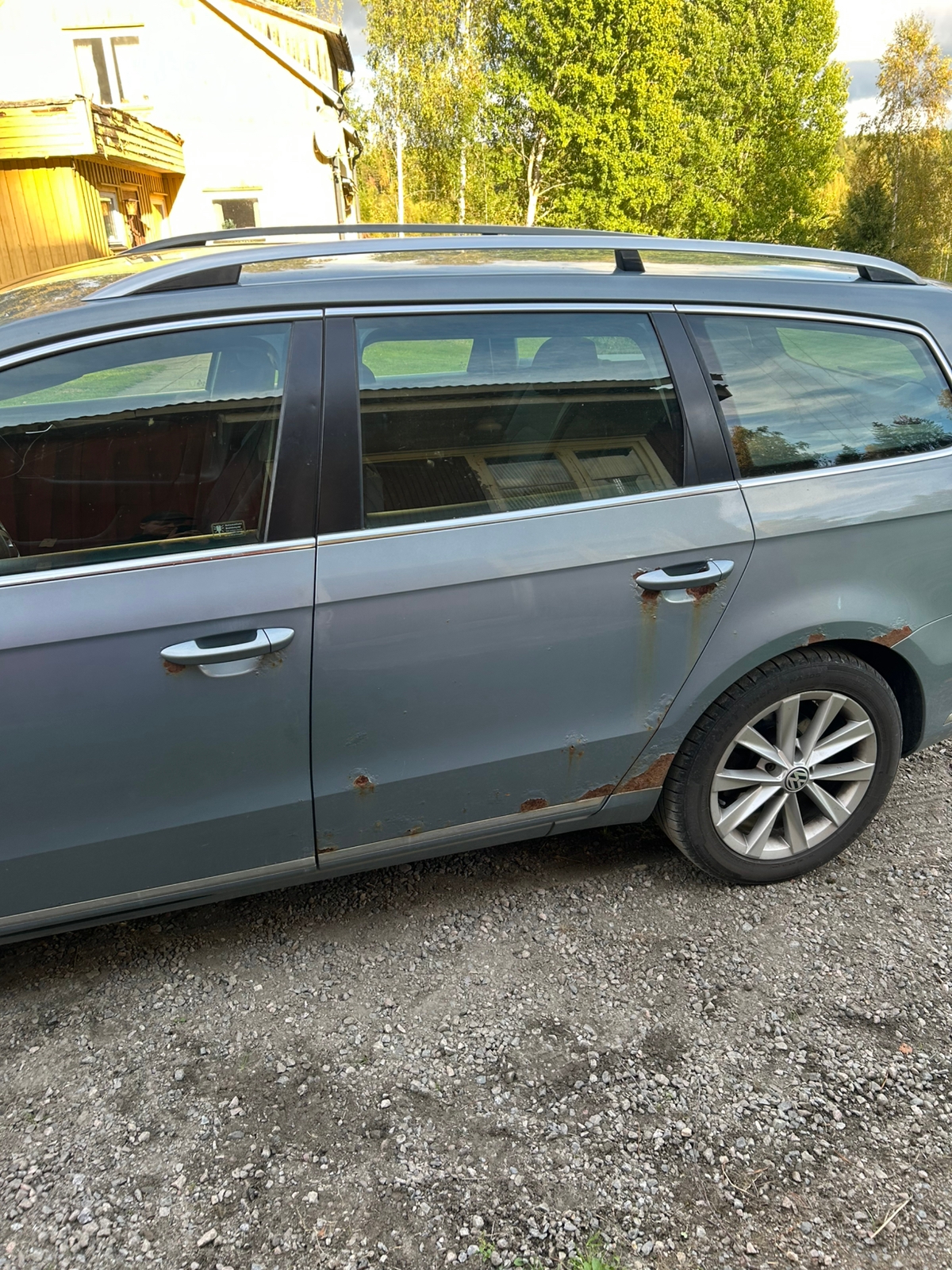 Volkswagen Passat 2011, bild 4/5