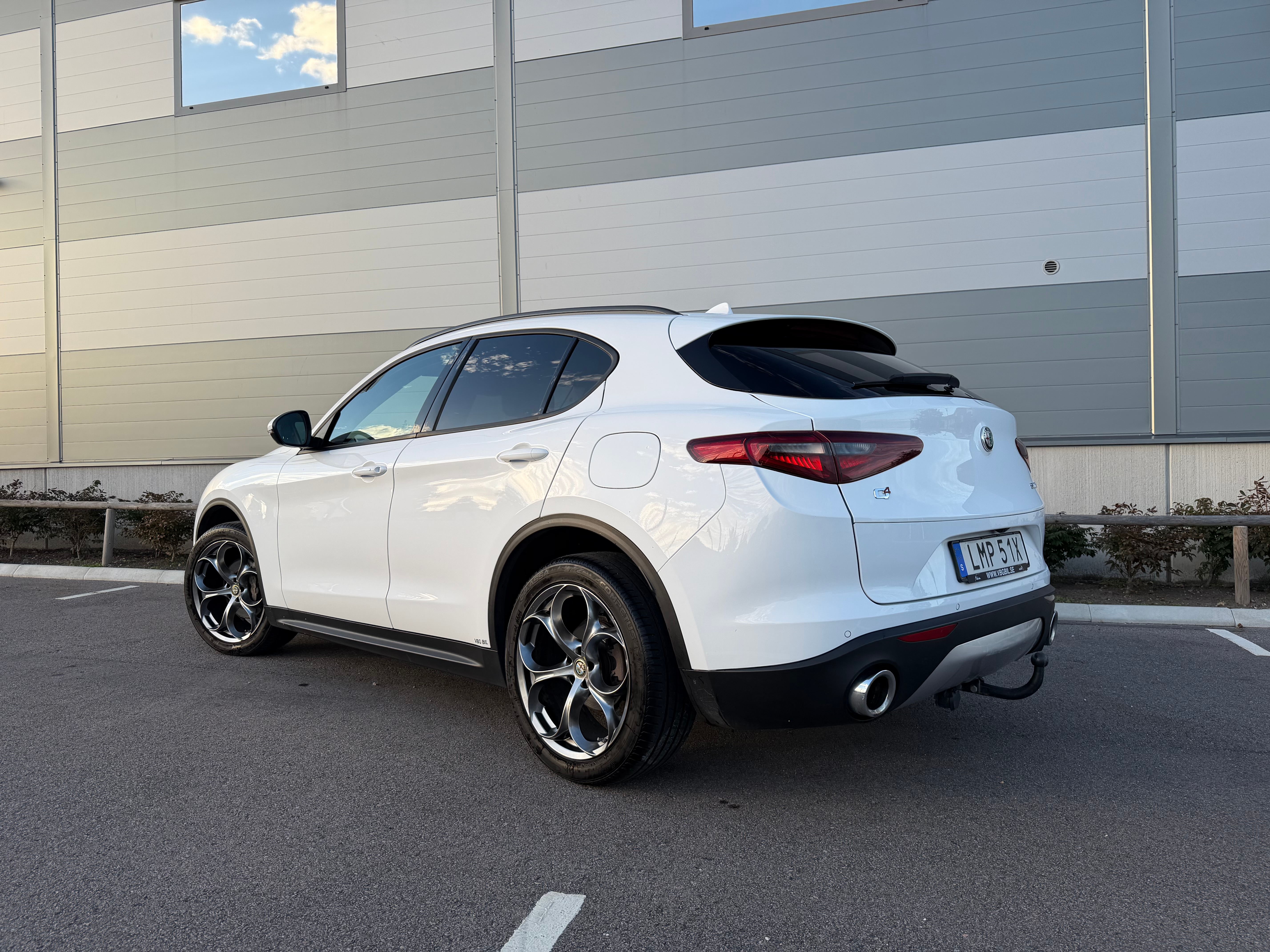 Alfa Romeo Stelvio 2019, bild 2/10