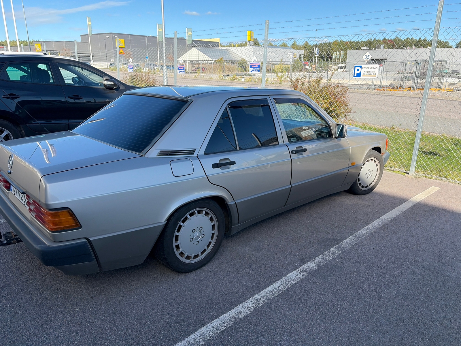 Mercedes-Benz 190