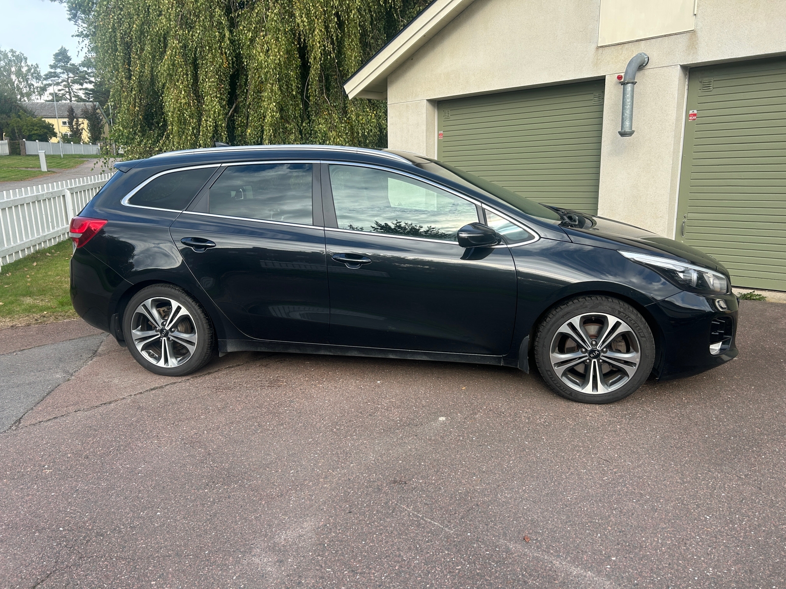Kia Ceed _sw 1.6 GDI DCT 2018, bild 4/8