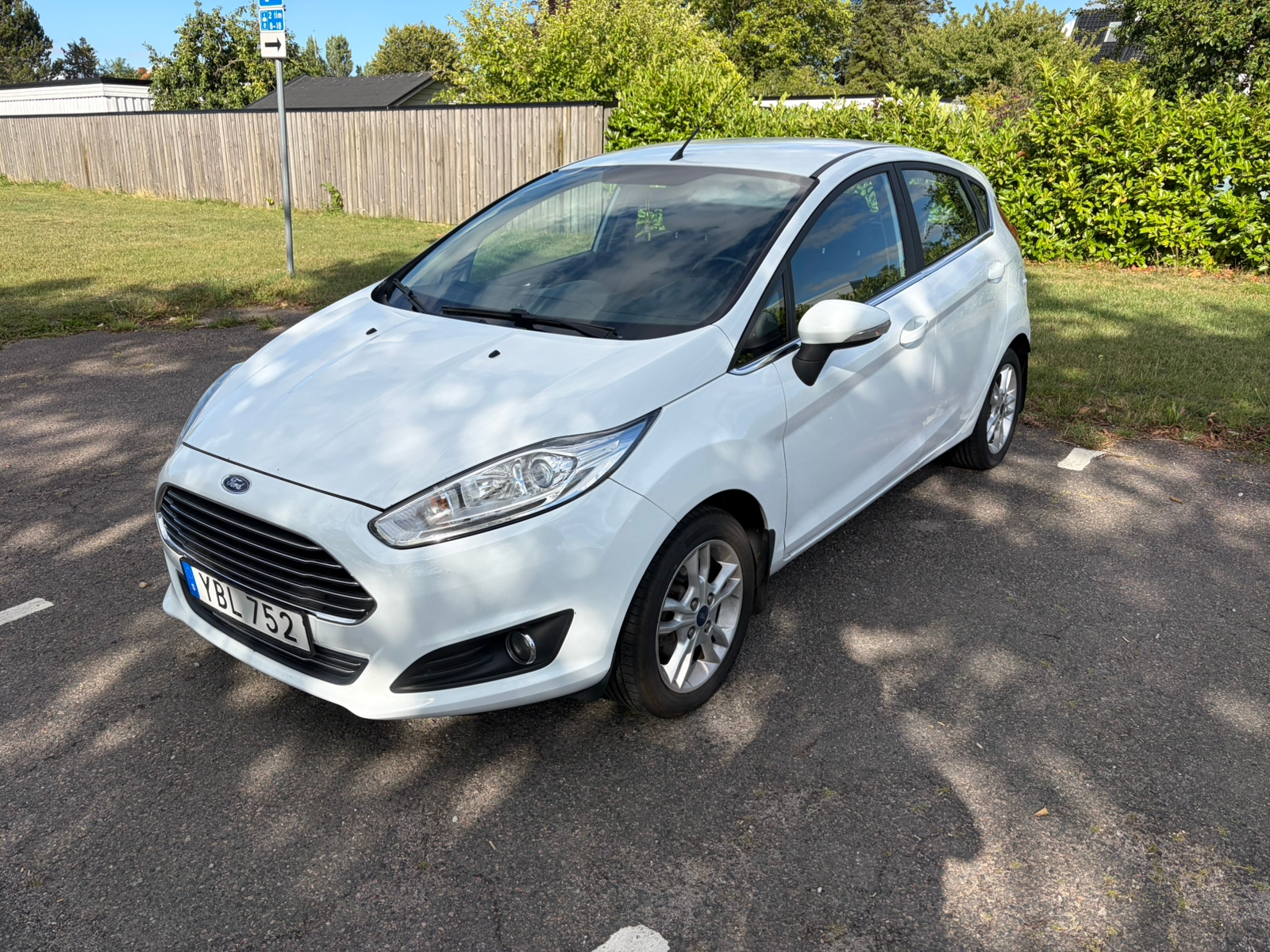Ford Fiesta 2016, bild 2/6