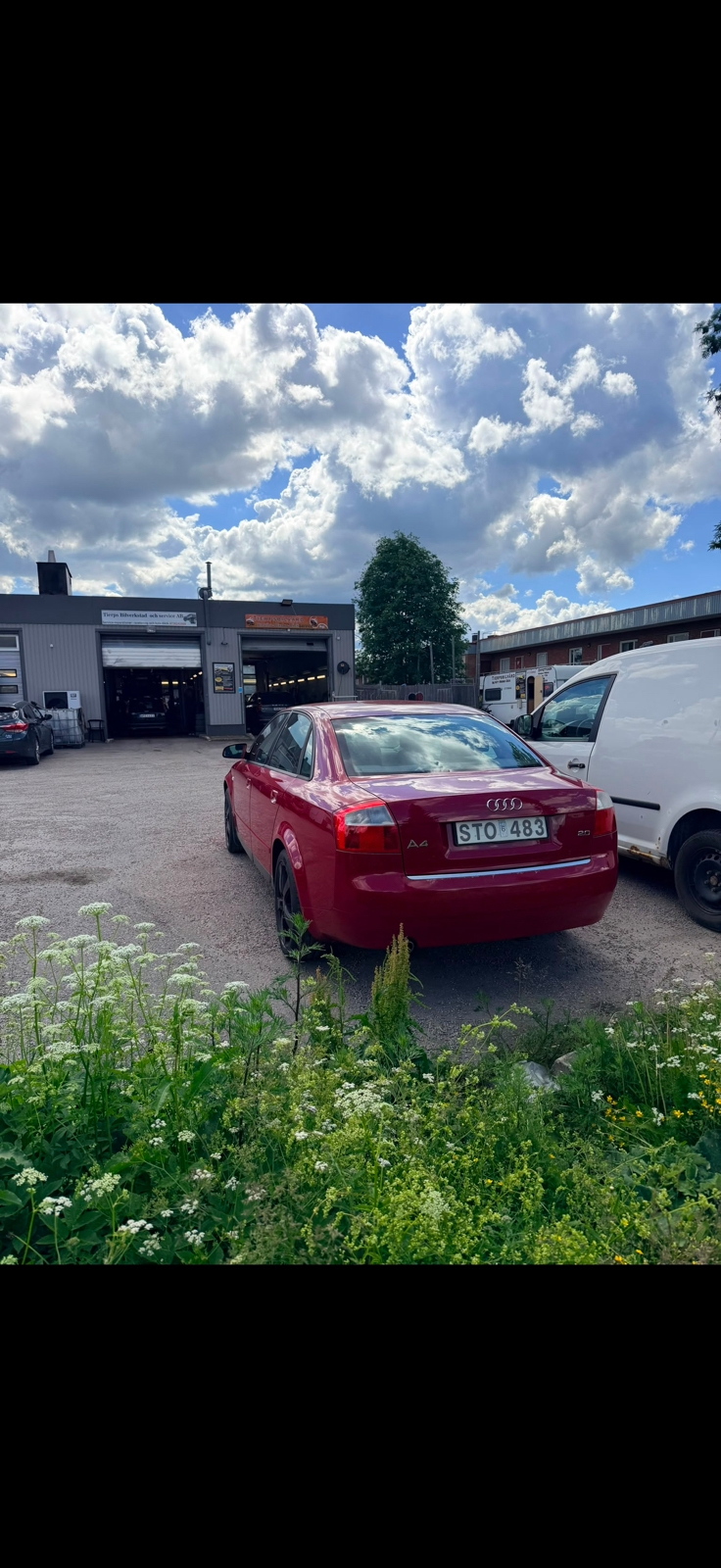 Audi A4 Sedan 2.0 Manuell 2002, bild 3/4