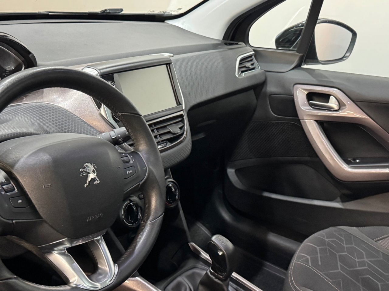 Peugeot 2008 1.2 VTi Euro 5 Dragkrok GPS 2013, bild 6/8
