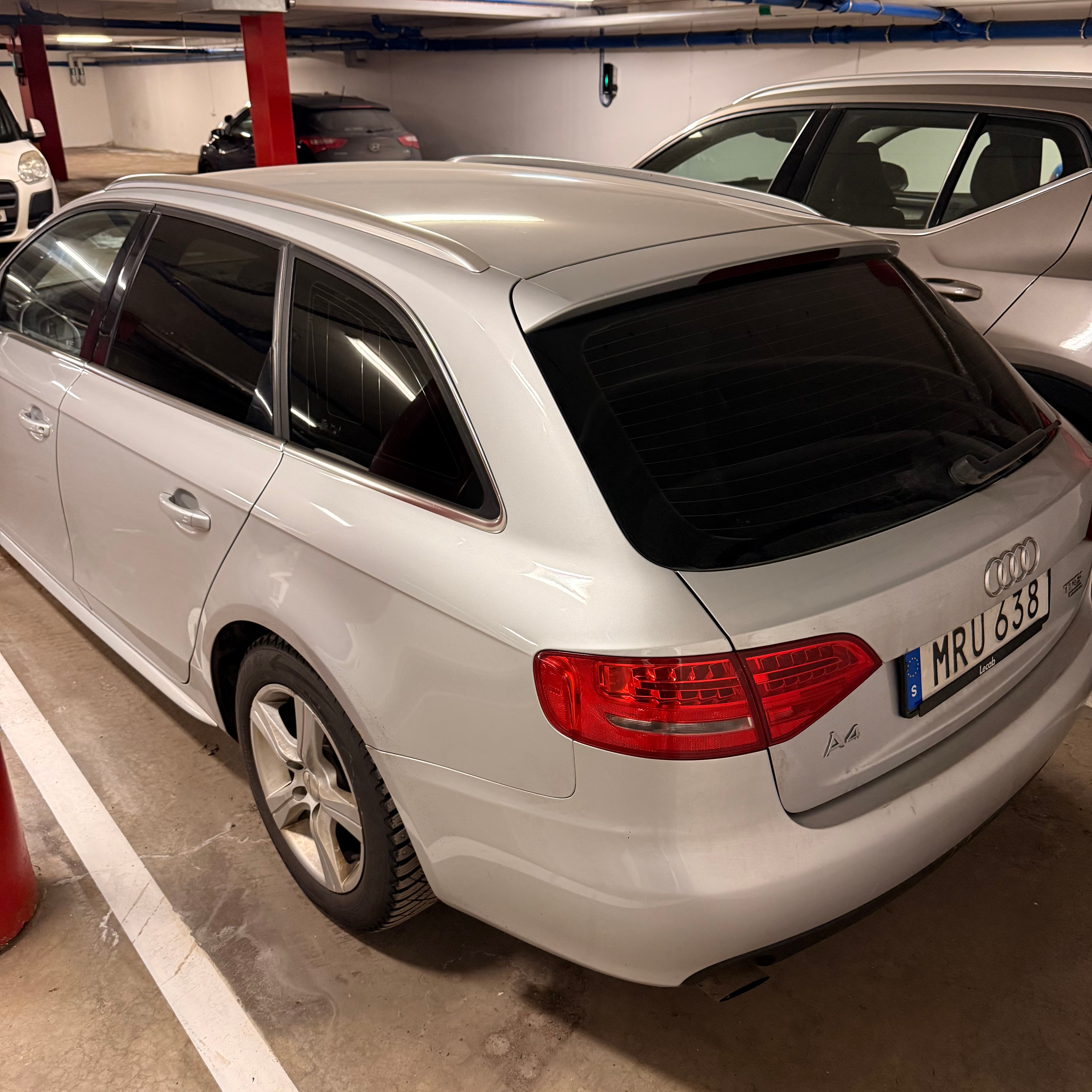 Audi A4 2011, bild 5/10