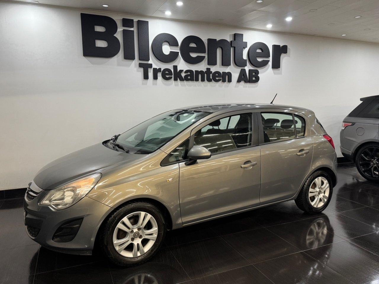 Opel Corsa 2011, bild 2/4
