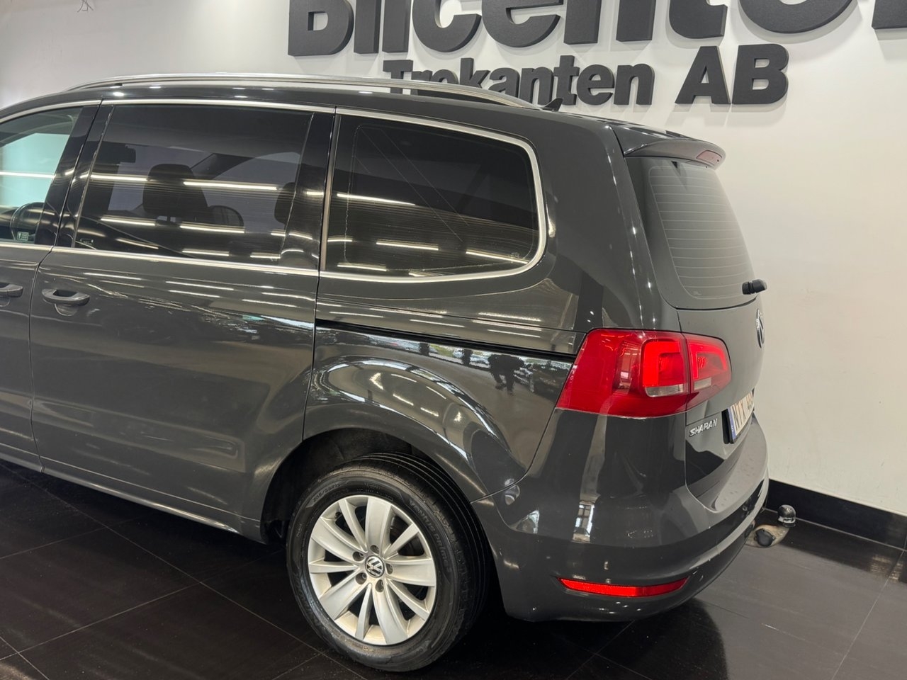 Volkswagen Sharan 2012, bild 5/10