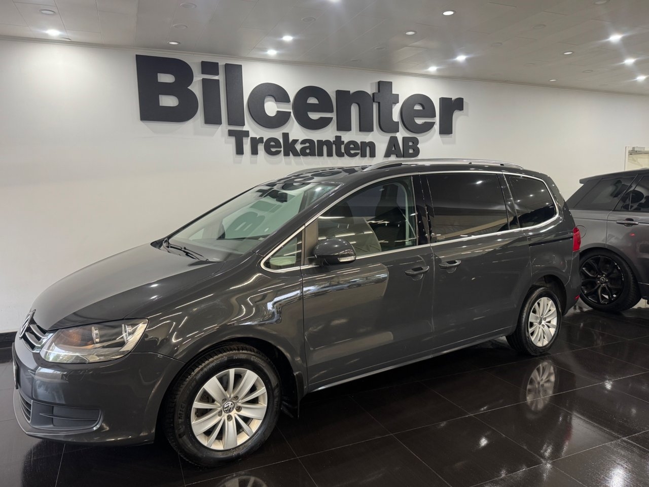 Volkswagen Sharan 2012, bild 3/10