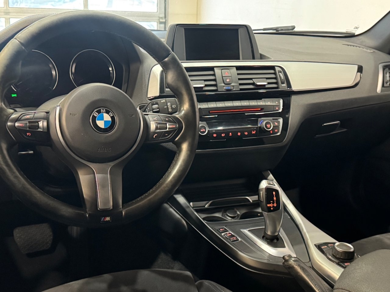 BMW 118 2018, bild 7/10
