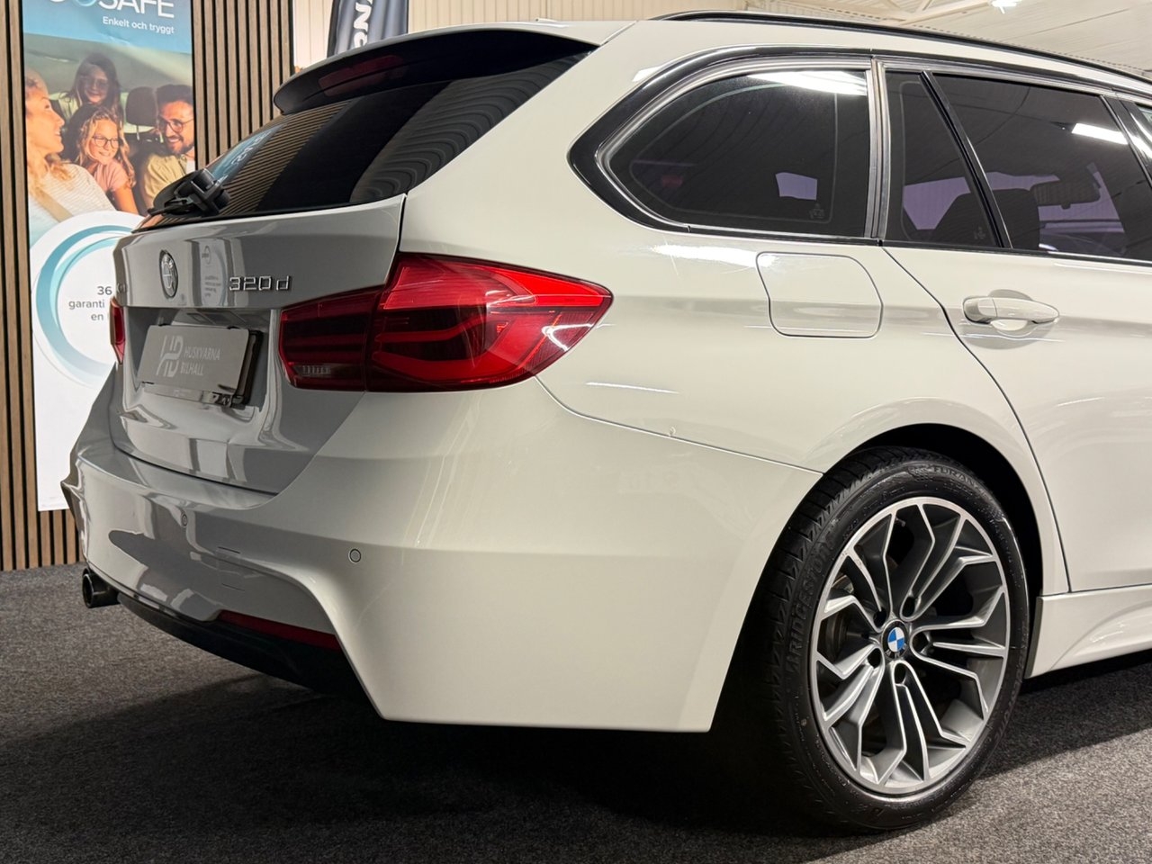 BMW 320 2017, bild 7/10