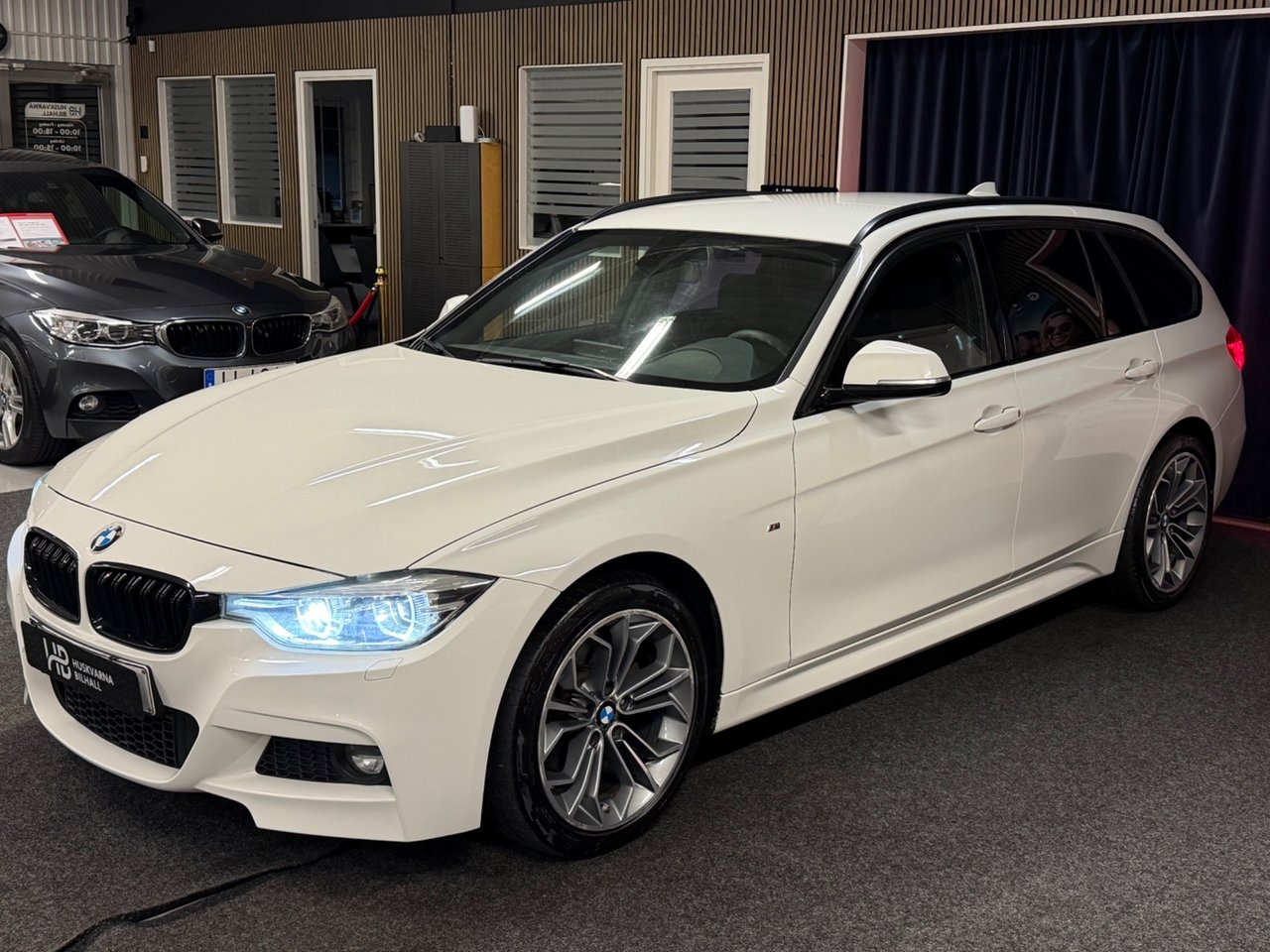 BMW 320 2017, bild 3/10