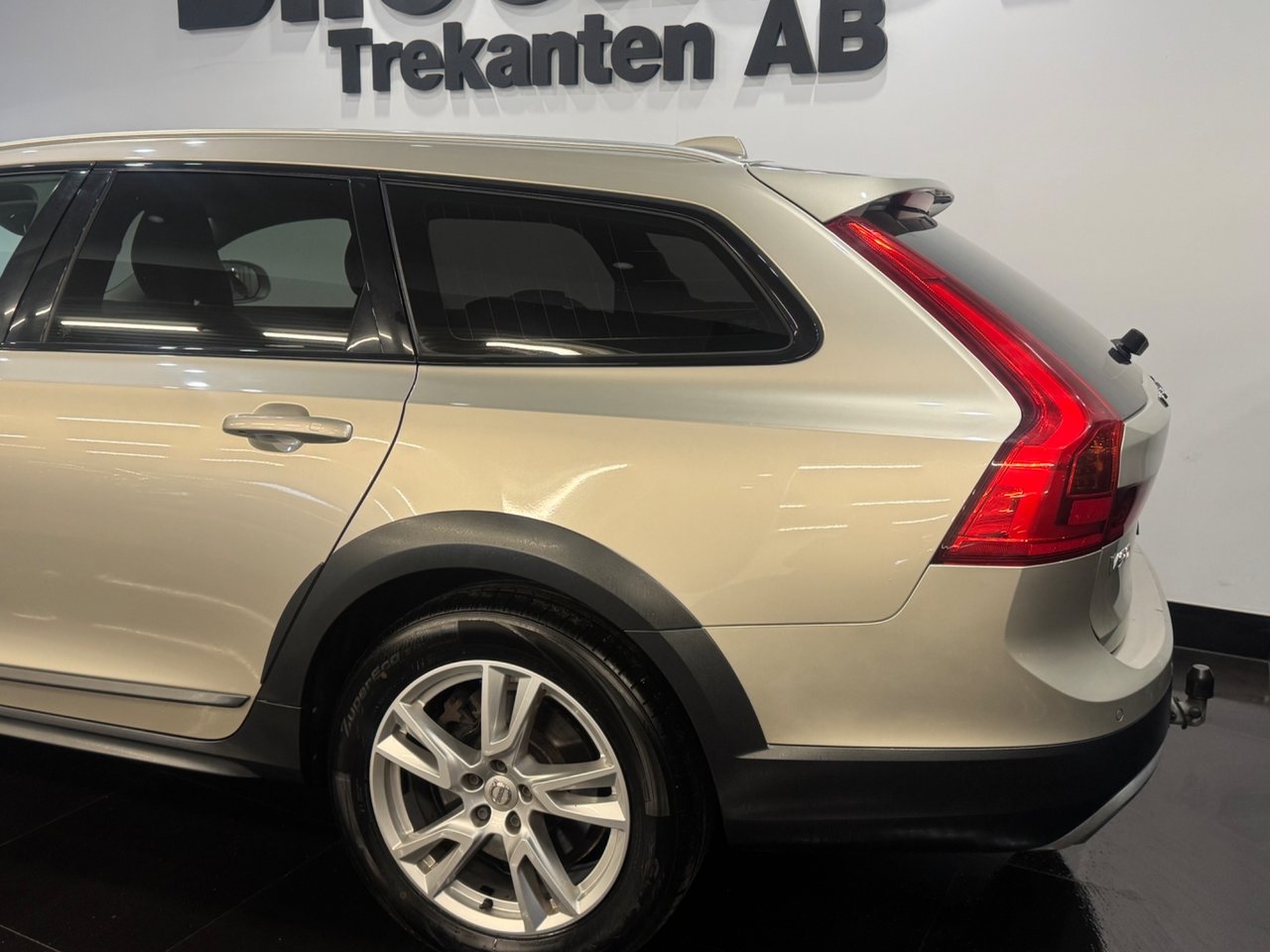 Volvo V90 Cross Country 2018, bild 5/10