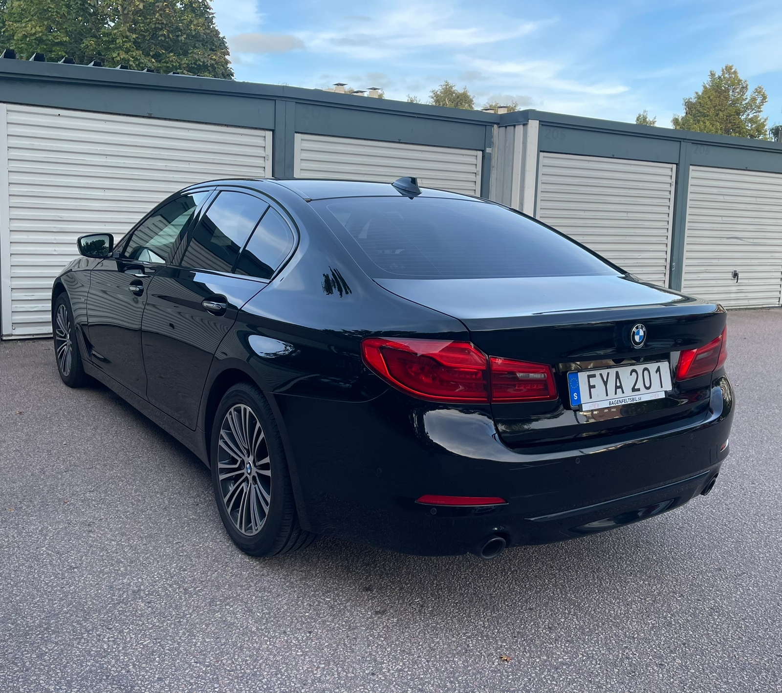 BMW 520 d Sedan Steptronic 2018, photo 6/10