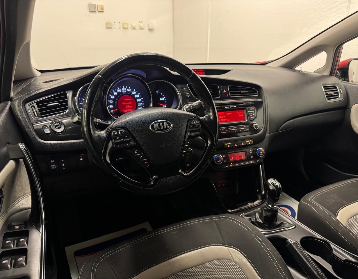 Kia Ceed 2013, bild 7/10