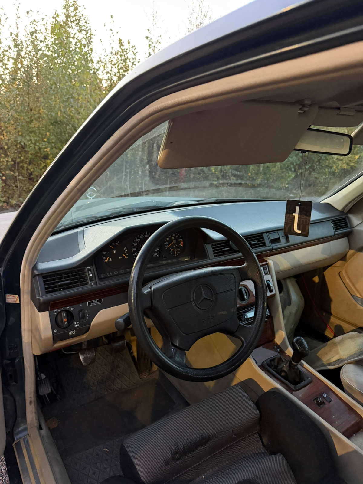 Mercedes-Benz E 200 Manuell 1995, bild 5/6